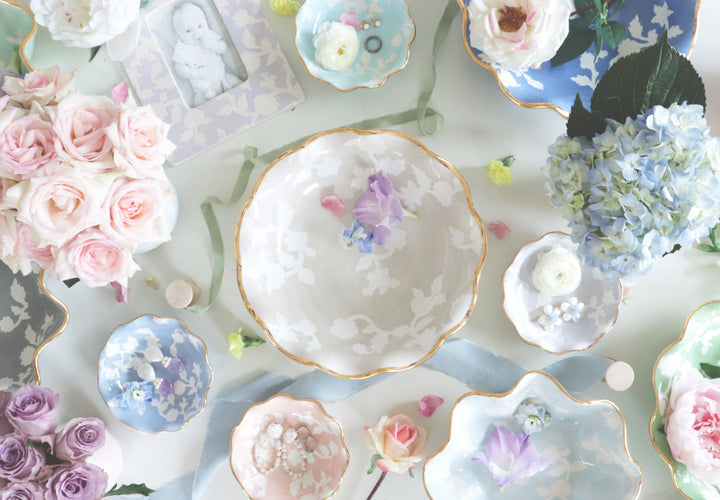 Chinoiserie Dreams Scalloped Bowls with 22K Gold Accent - Seaglass