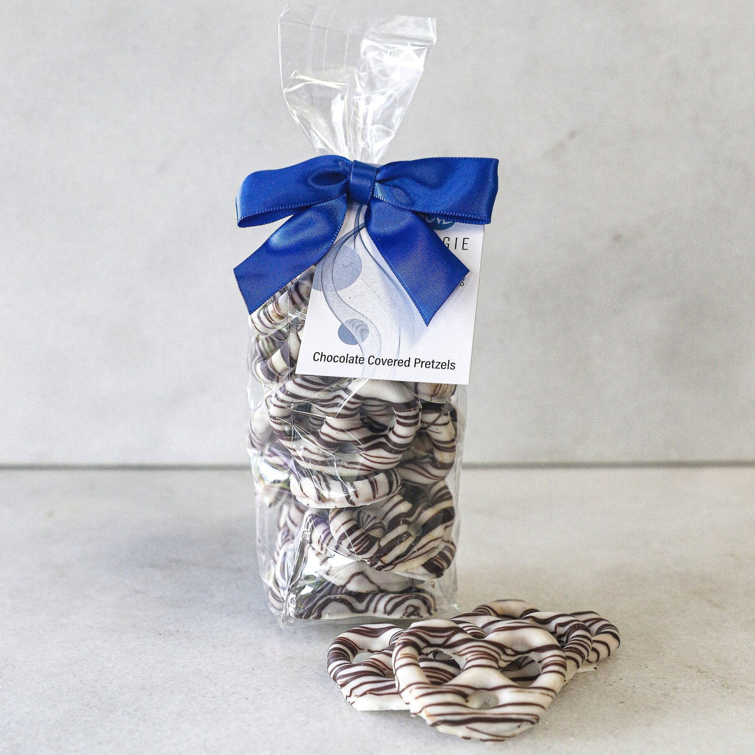 5oz White Chocolate Pretzels with Dark Chocolate Drizzle - Something Splendid Co.