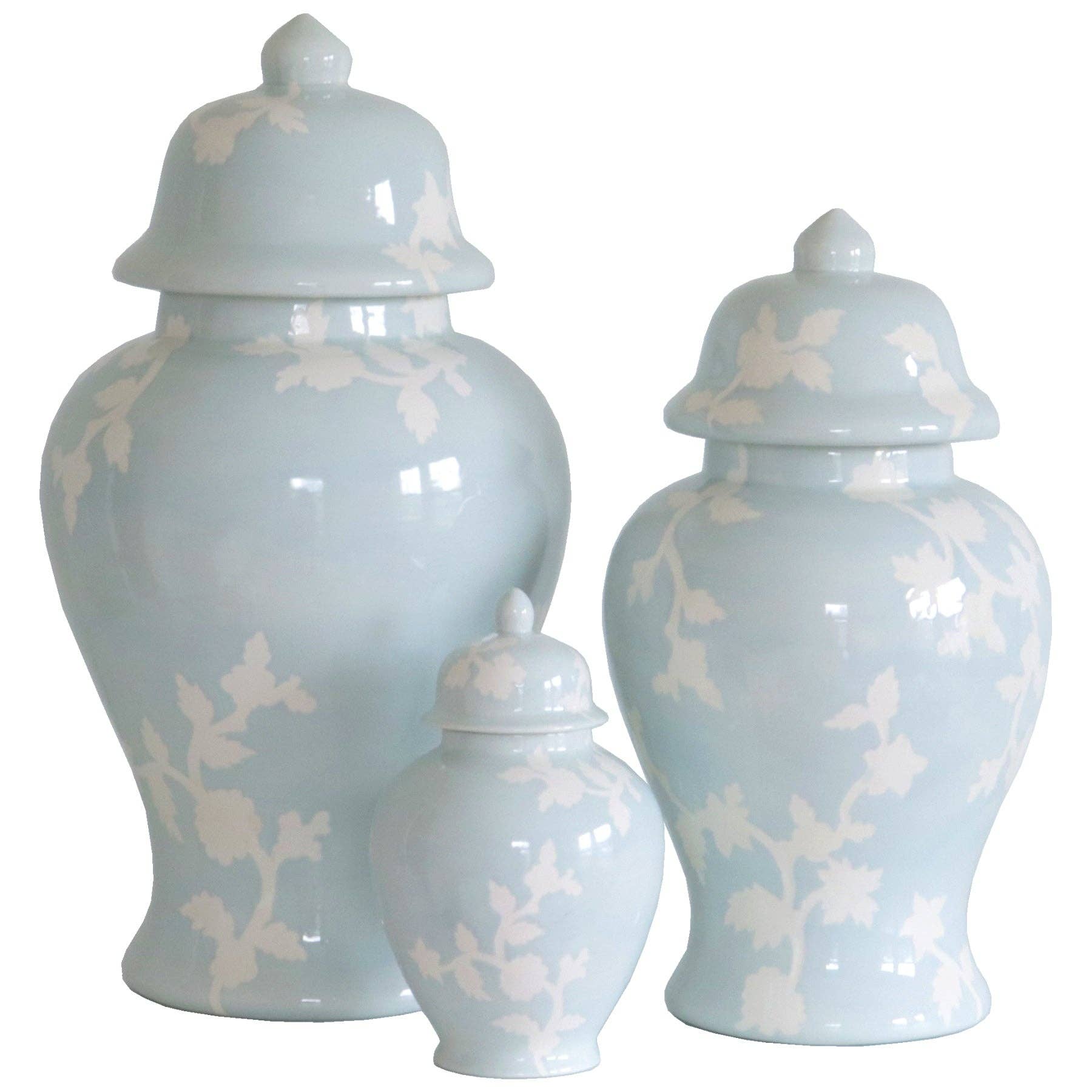 Chinoiserie Dreams Ginger Jars in Hydrangea Light Blue: Medium