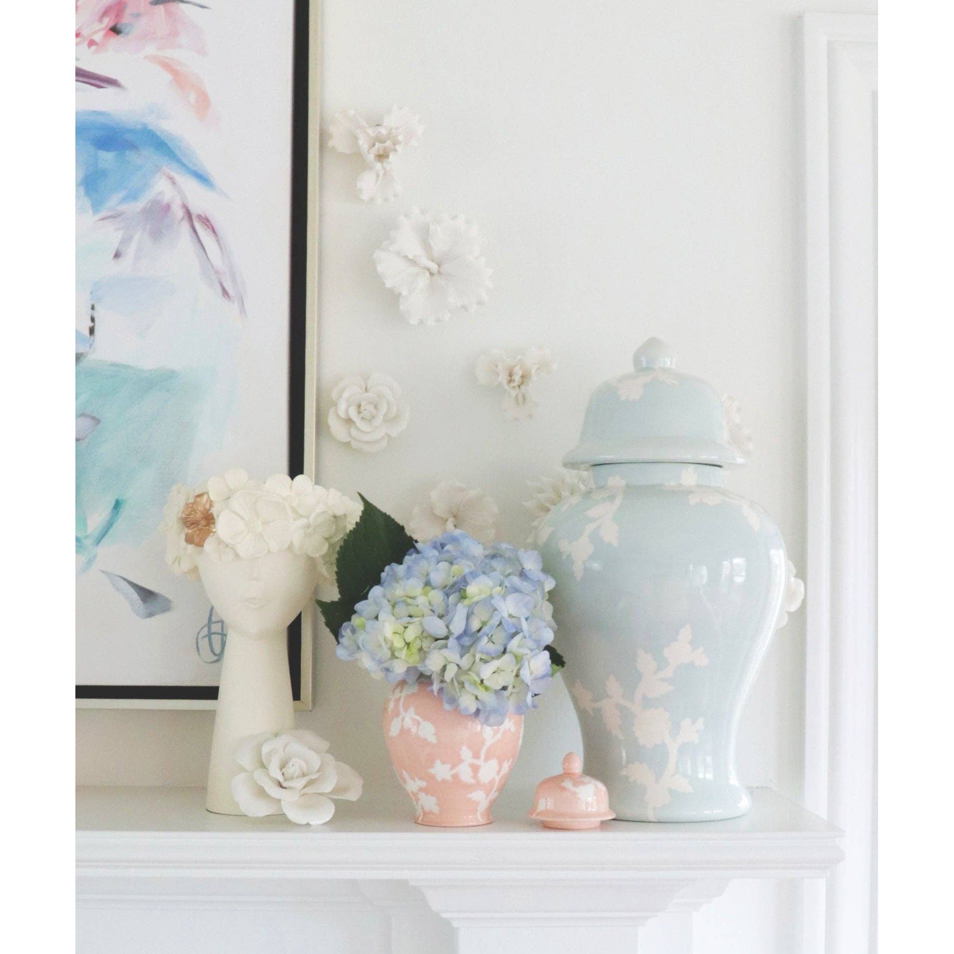 Chinoiserie Dreams Ginger Jars in Hydrangea Light Blue: Medium - Thumbnail 5