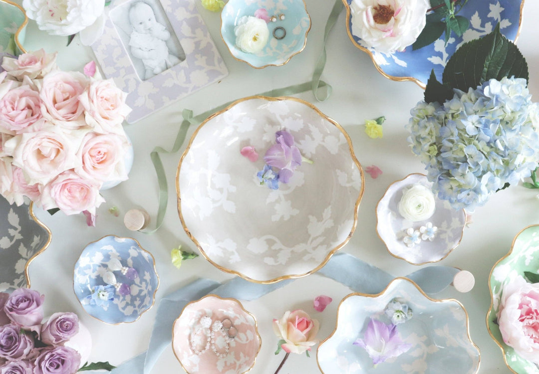 Chinoiserie Dreams Scalloped Bowls with 22K Gold | Beige - Something Splendid Co.