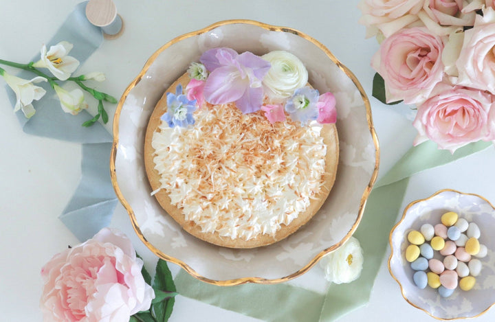 Chinoiserie Dreams Scalloped Bowls with 22K Gold | Beige - Something Splendid Co.