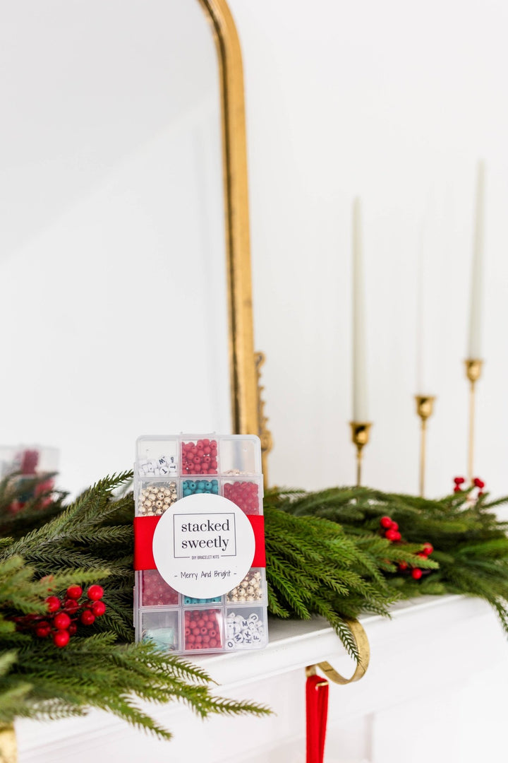 Christmas Merry & Bright DIY Stretchy Bracelet Craft Kit - Something Splendid Co.