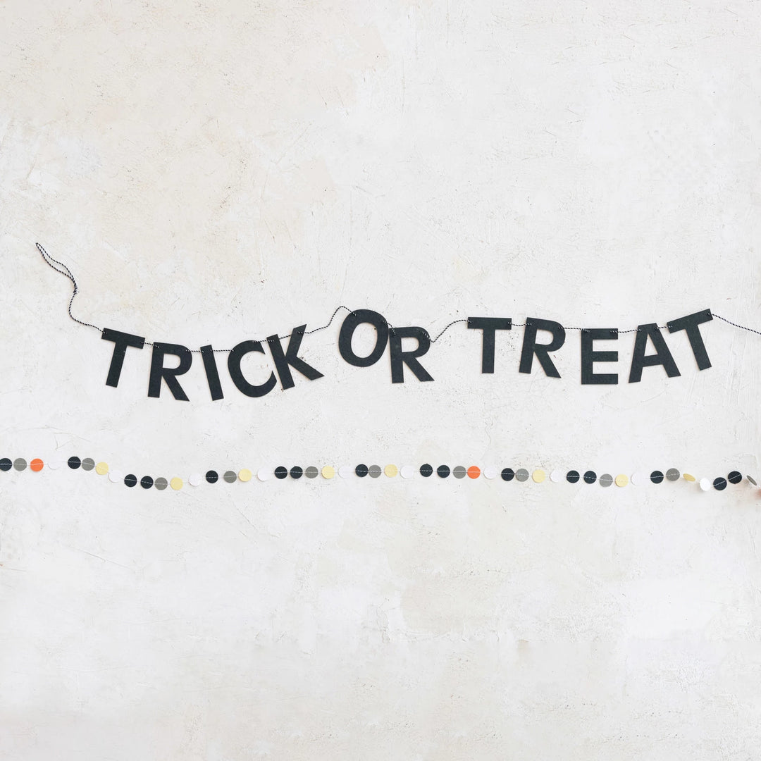 Paper Banner "Trick or Treat"
