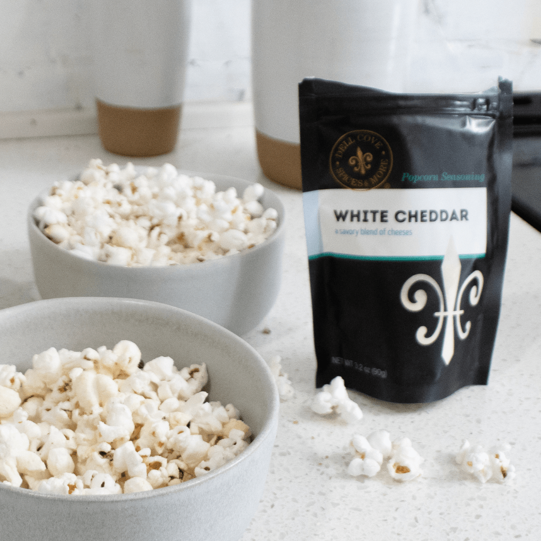 White Cheddar Popcorn Seasoning - Savory Spice Blend: 3.2 Oz. Pouch - Something Splendid Co.